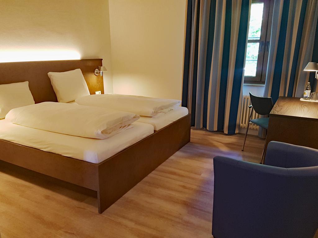 Hotel Tagungshaus Wernau Esterno foto